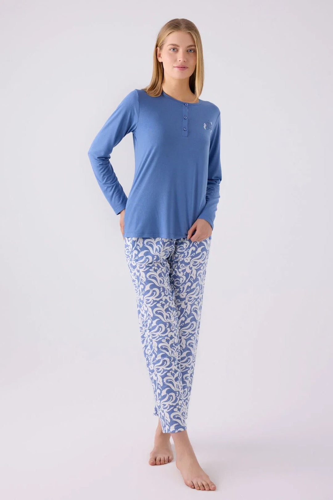 MXM Women Arnetta Women's Blue Long Sleeve Pajama Set - Schagen