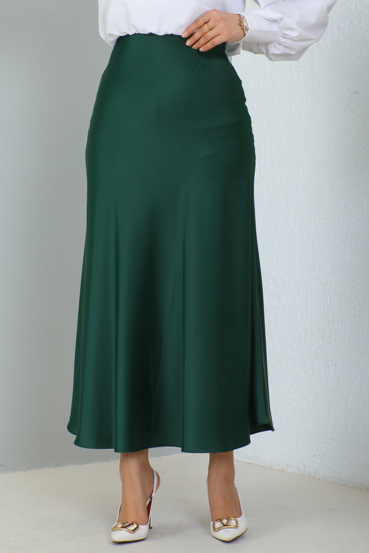 BNG Women Satin Skirt Emerald Green - Clermont