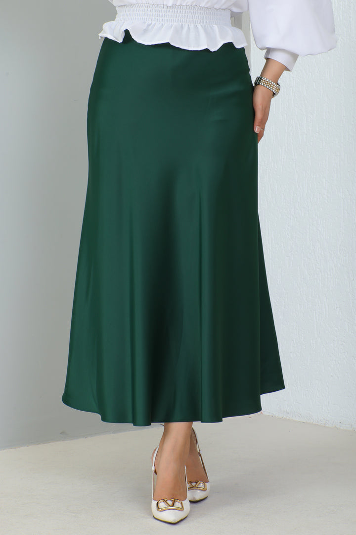 BNG Women Satin Skirt Emerald Green - Clermont