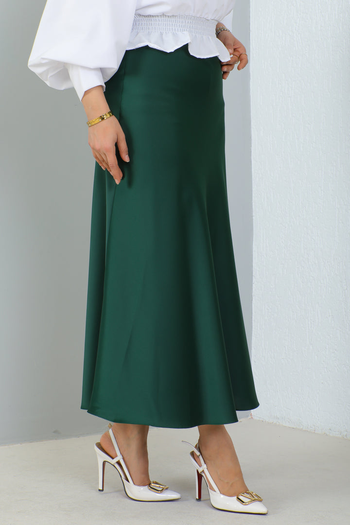 BNG Women Satin Skirt Emerald Green - Clermont