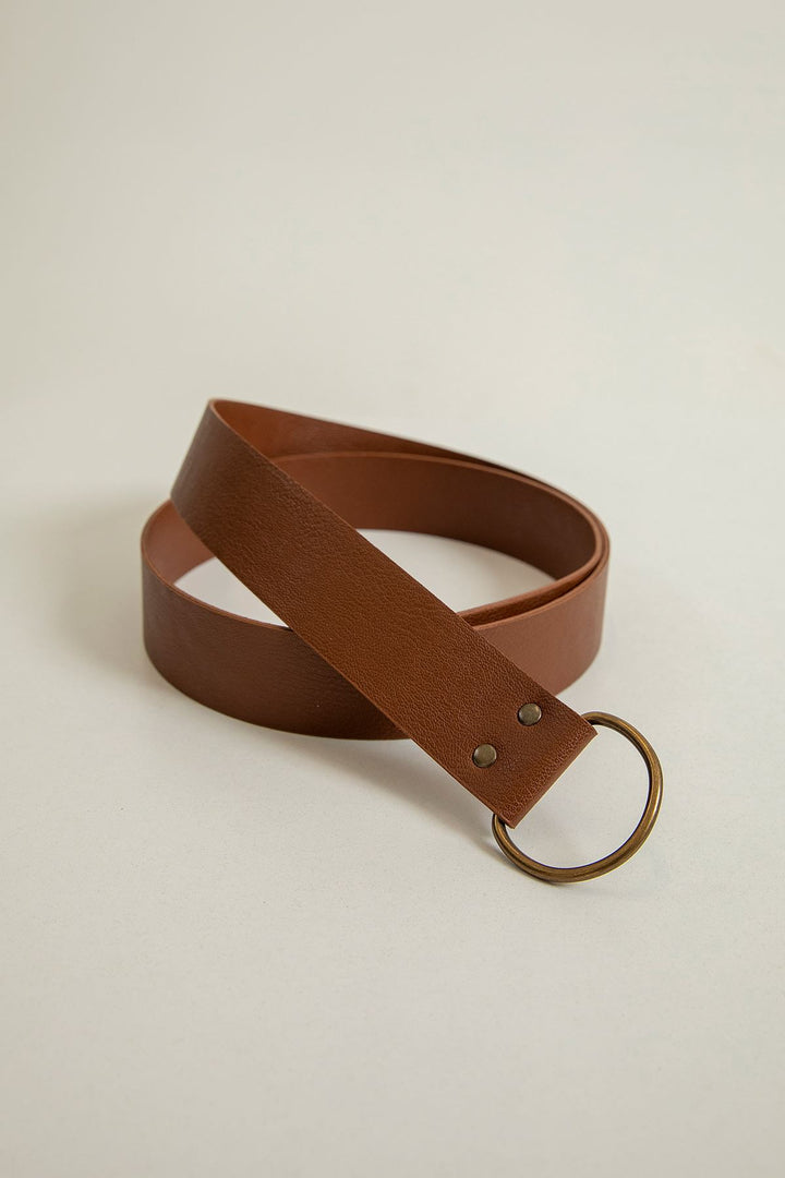 KKT Women's Belt with Small Oval Buckle-Camel Brown - Northwich