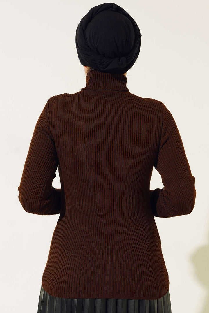 BNG Women Turtleneck Sweater Brown - Clermont