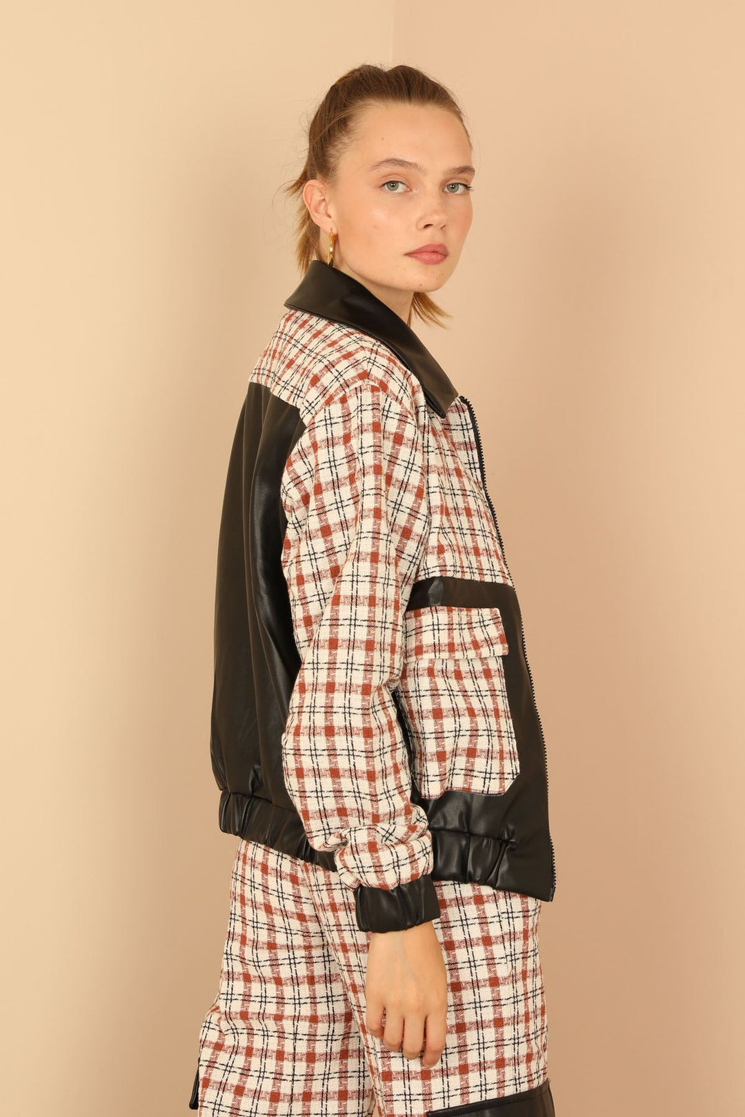 KKT Channel Woven Fabrics Shirt Collar Hip Height Striped Women Jacket - Light Brown - La Rinconada