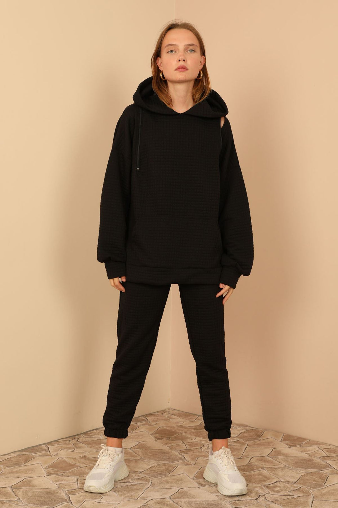 KKT Jesica Fabric Long Sleeve Hooded Oversize Zip Women Sweatshirt - Black - Vercelli