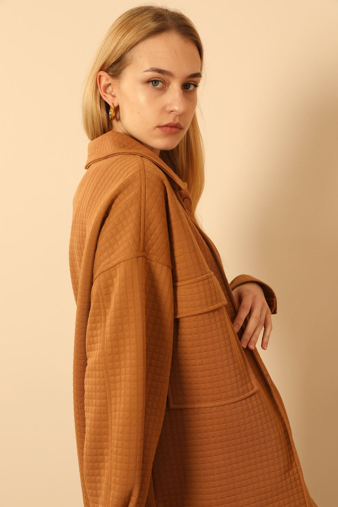 KKT Quilted Fabric Long Sleeve Below Hip Oversize Fastened Women'S Shirt - Light Brown - Bautzen