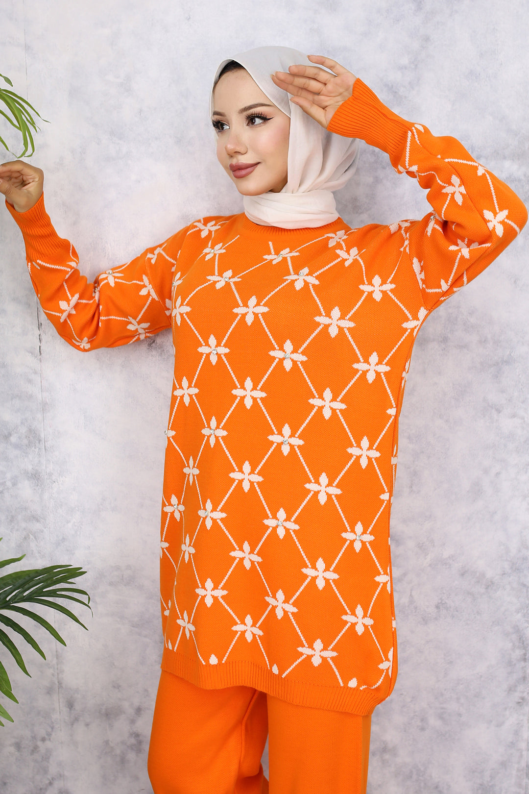 BNG Women Floral Patterned Stone-Embellished Knit Set Orange - Clermont