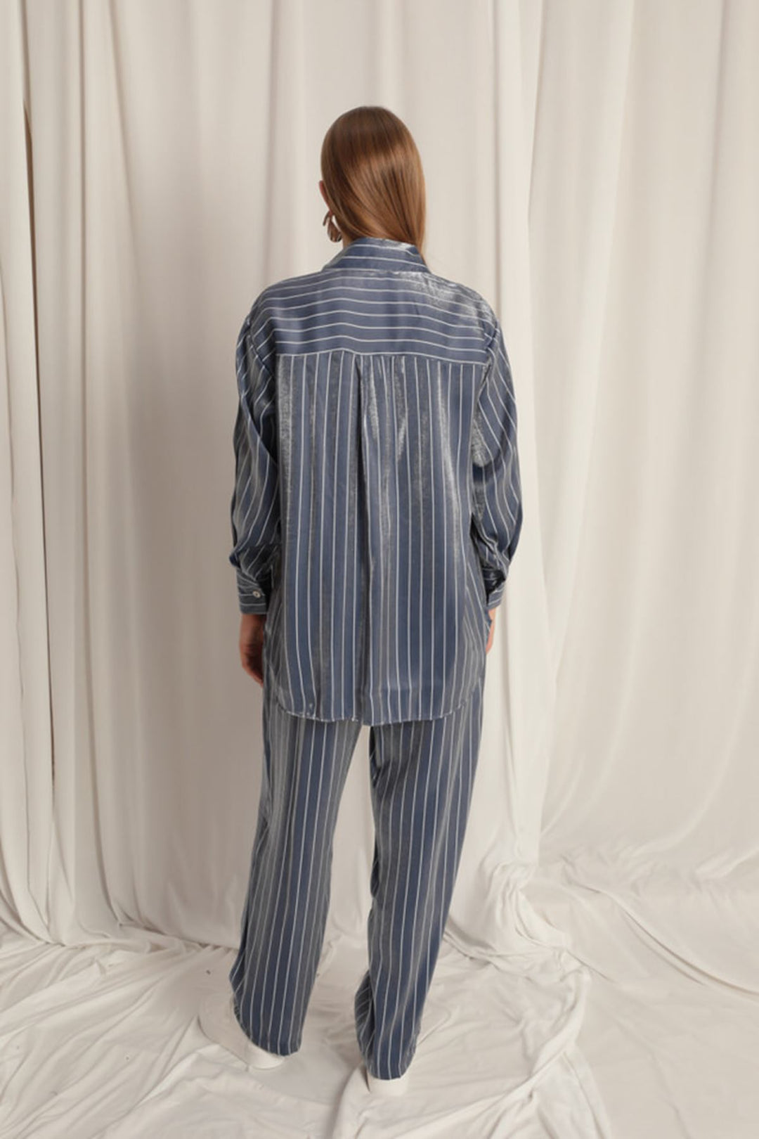 KKT Shiny Fabric Striped Women's Suit-Indigo - Chilón