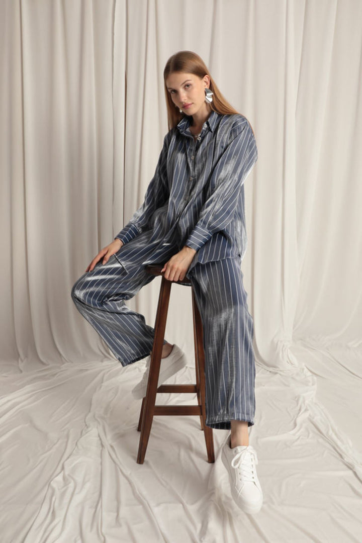 KKT Shiny Fabric Striped Women's Suit-Indigo - Chilón