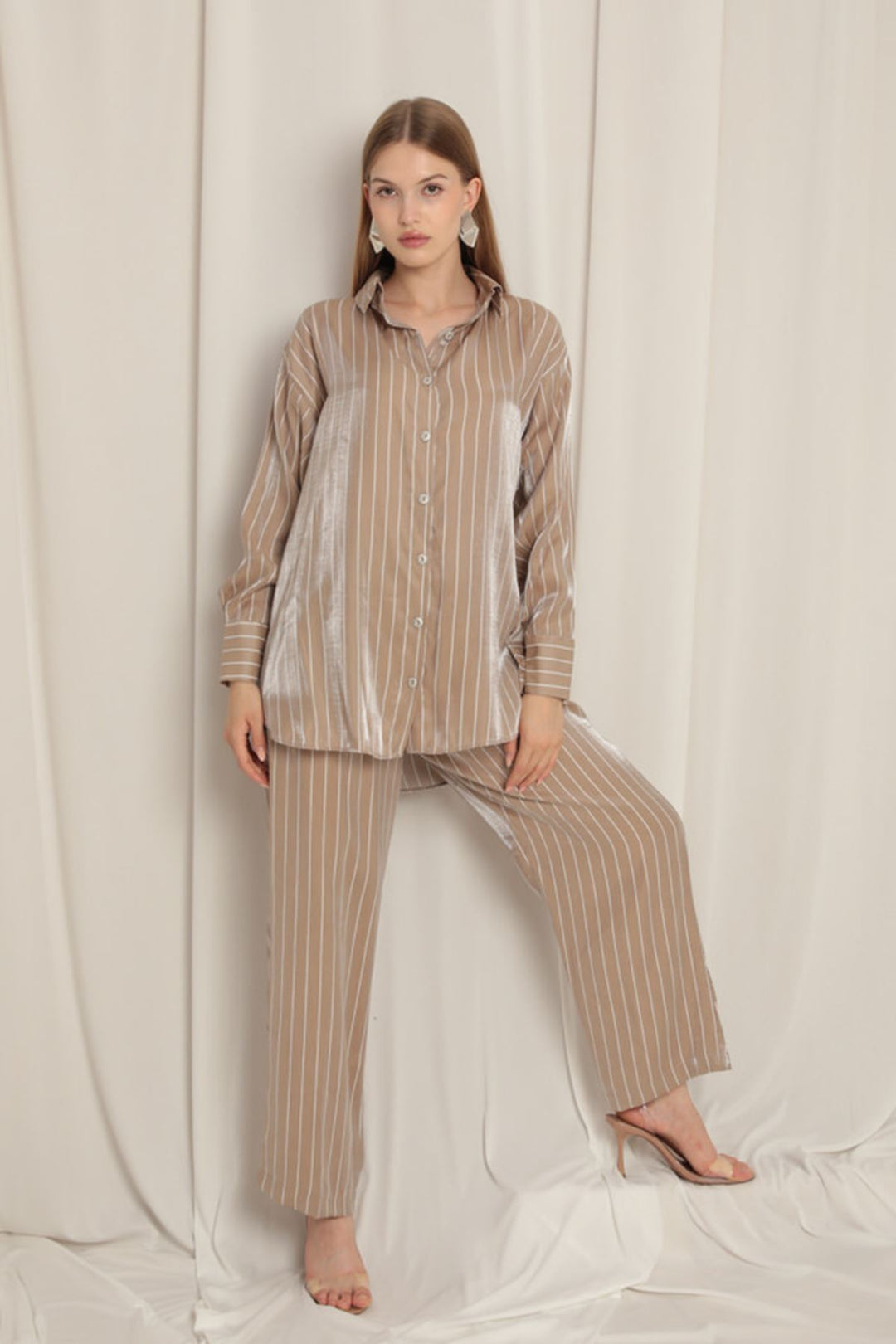 KKT Shiny Fabric Striped Women's Mink Suit - San Juan Despí