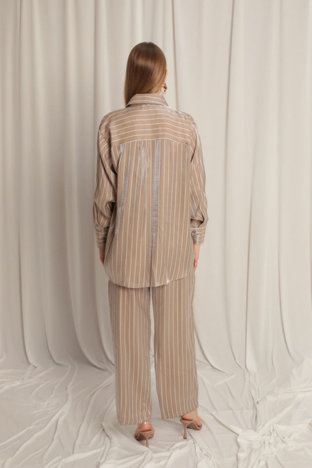 KKT Shiny Fabric Striped Women's Mink Suit - San Juan Despí