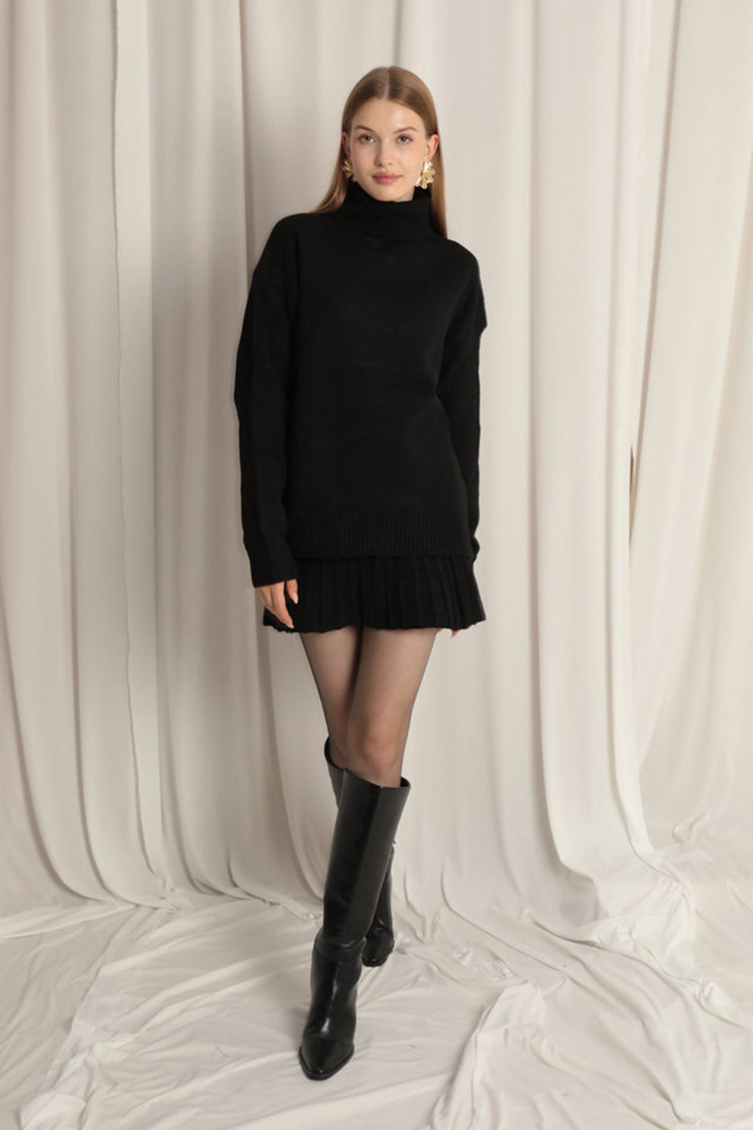 KKT Knitwear Fabric Turtleneck Sweater Black Skirt Set - Pokrovsk