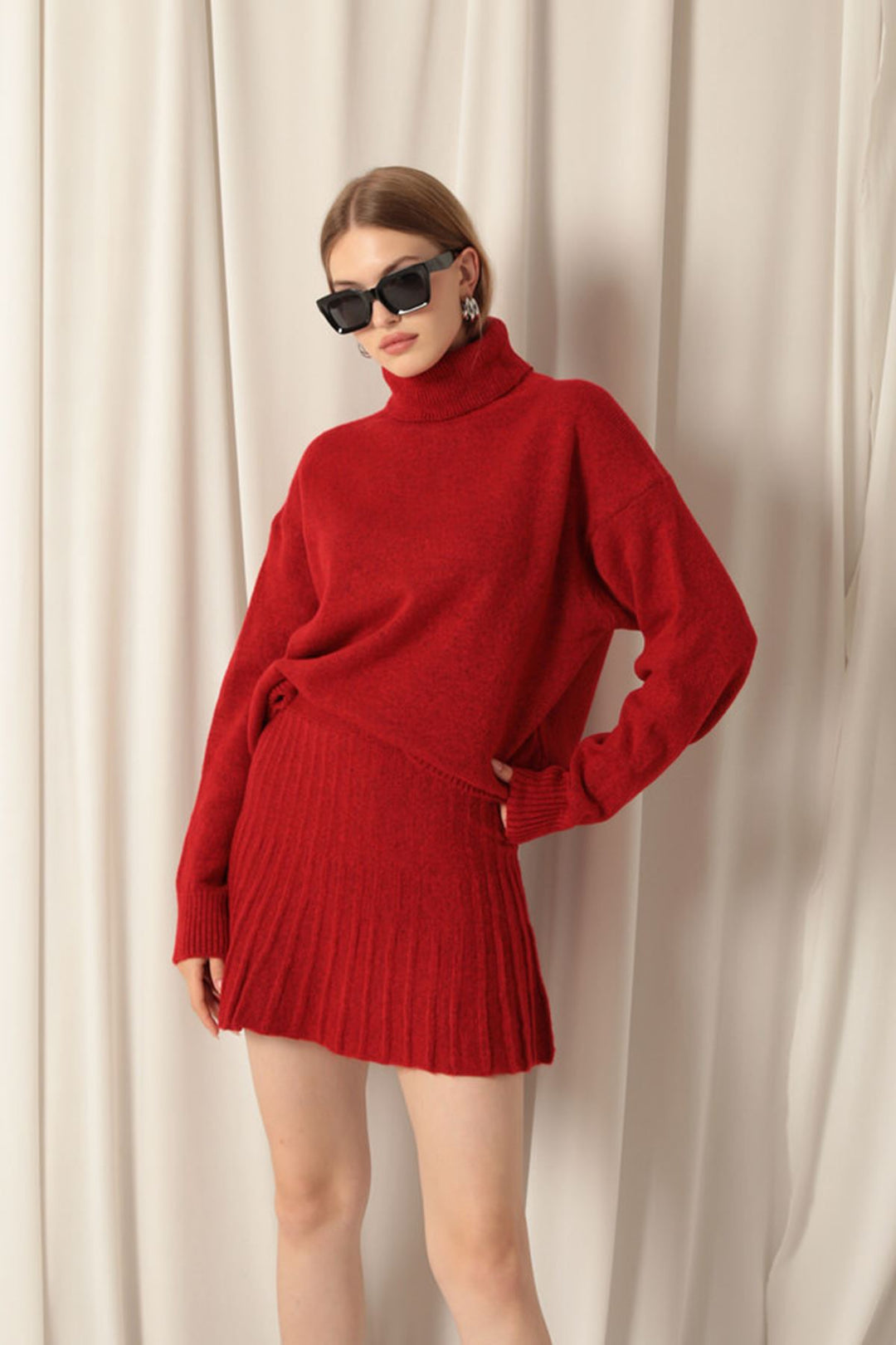 KKT Knitwear Fabric Turtleneck Sweater Red Skirt Set - Neu-Ulm