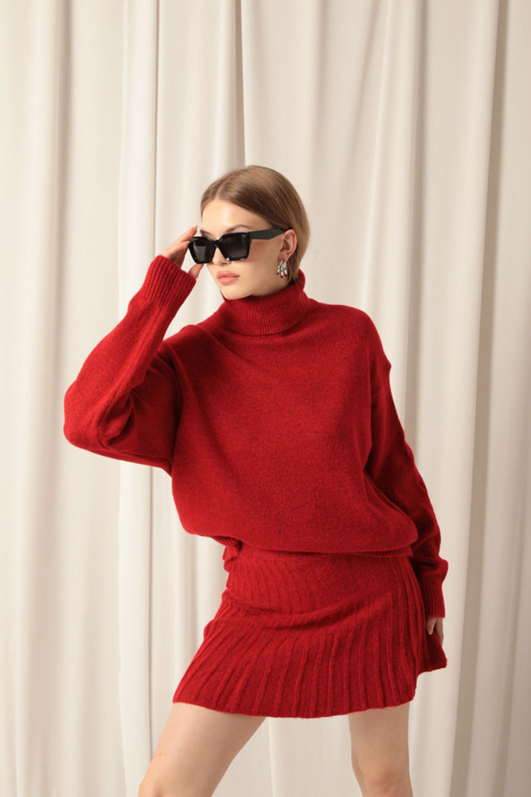 KKT Knitwear Fabric Turtleneck Sweater Red Skirt Set - Neu-Ulm