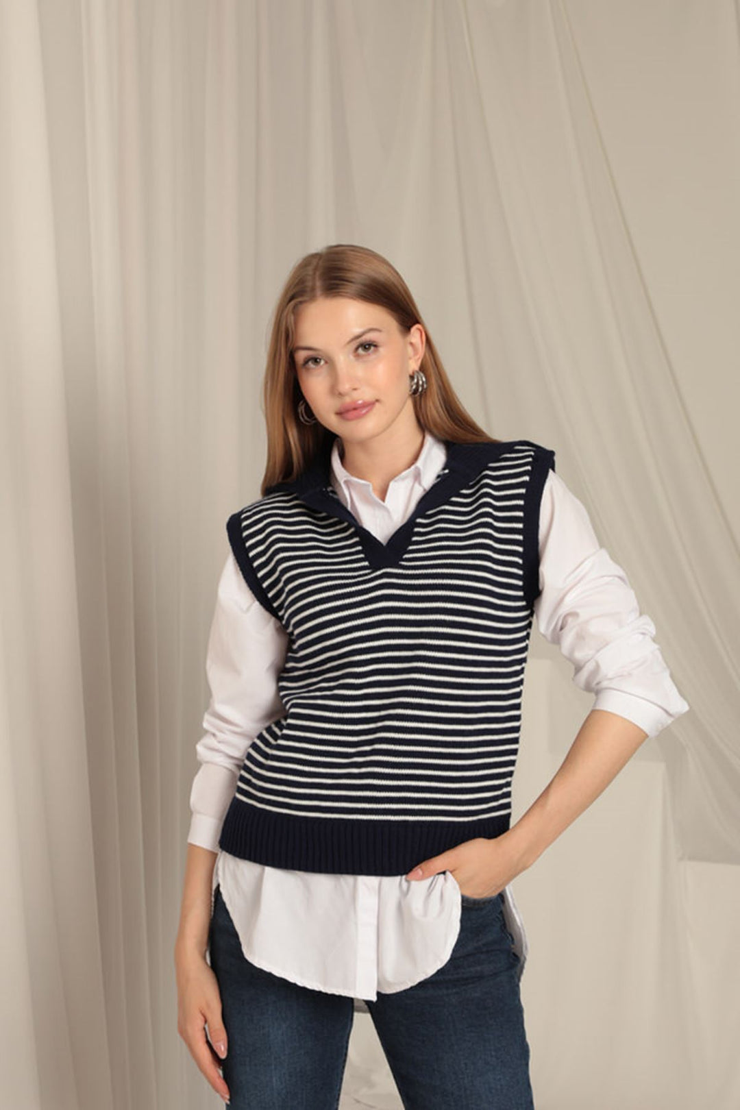 KKT Knitwear Fabric Striped Women's Crop Navy Blue Sweater - La Crosse