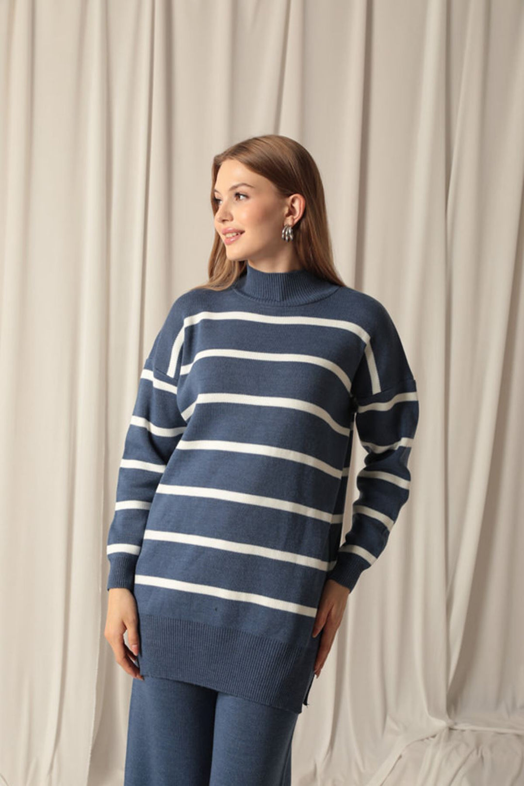 KKT Knitted Fabric Striped Women's Indigo Suit - Boryslav