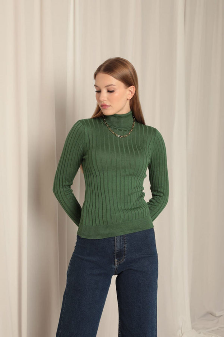 KKT Knitwear Fabric Turtleneck Women's Emerald Green Blouse - Königswinter