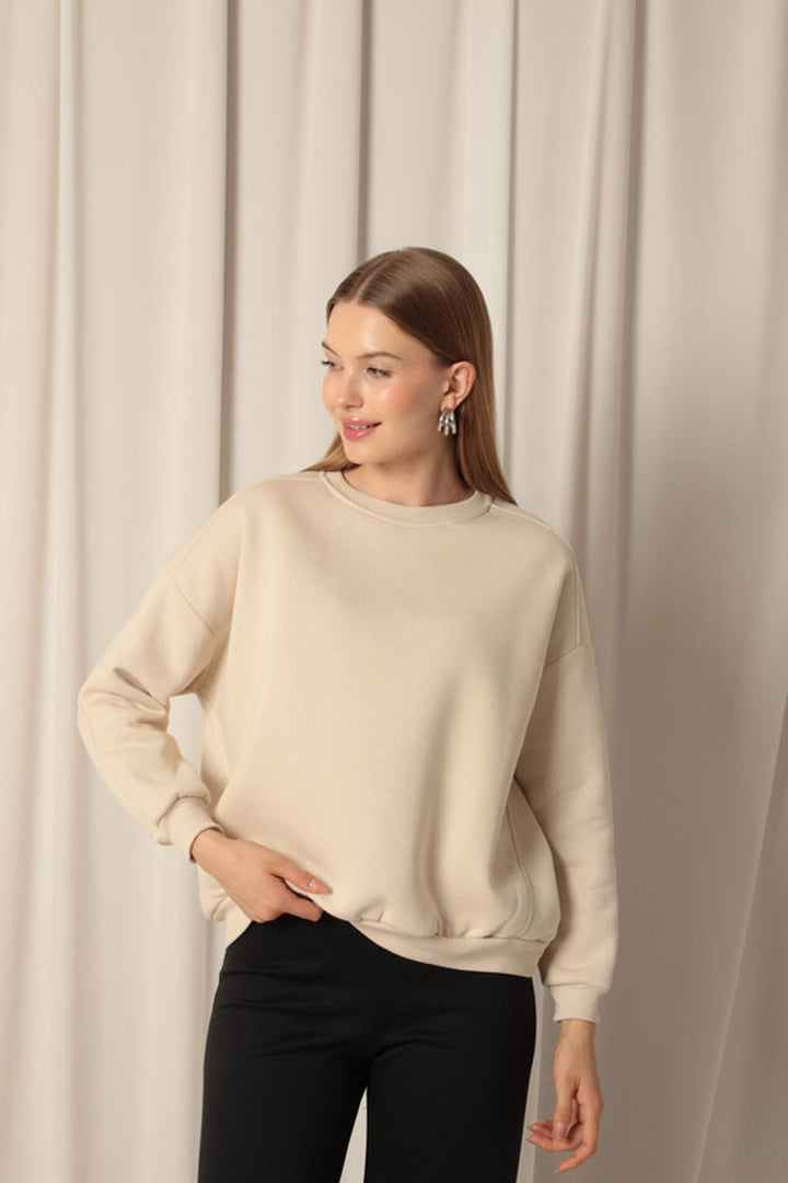 KKT Three Thread Fabric Zero Collar Women's Beige Sweater - Fayetteville