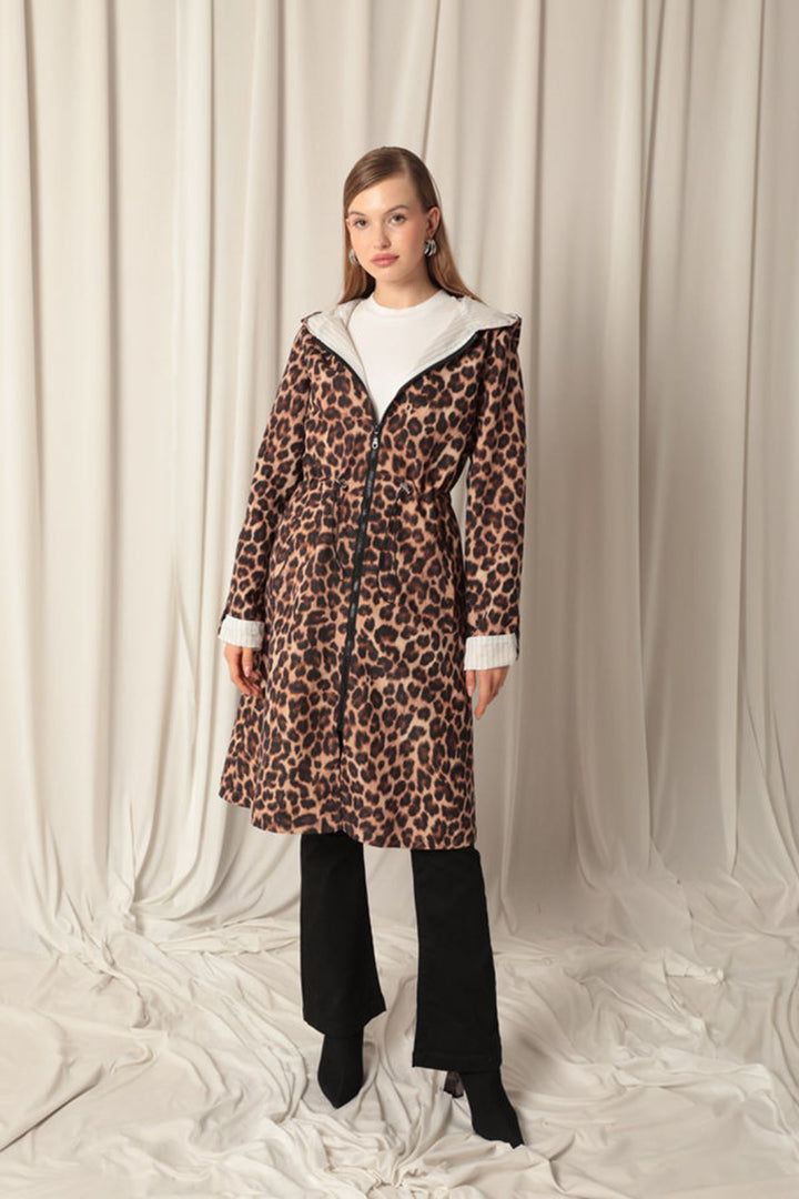 KKT Leopard Fabric Striped Hooded Women's Leopard Raincoat - Casa Grande