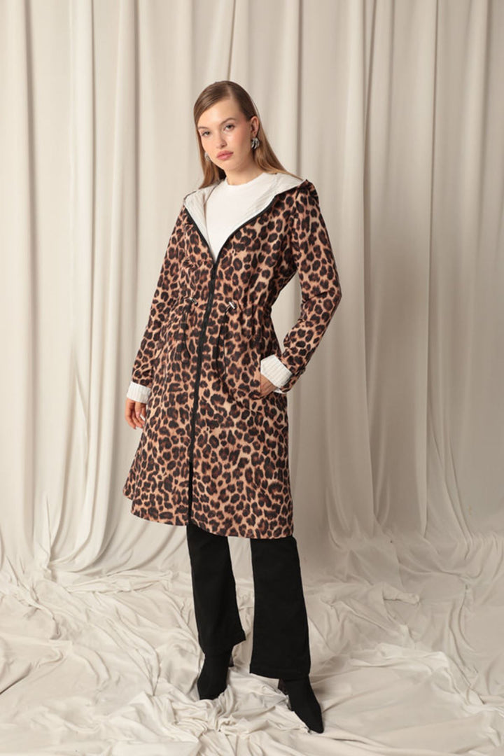 KKT Leopard Fabric Striped Hooded Women's Leopard Raincoat - Casa Grande