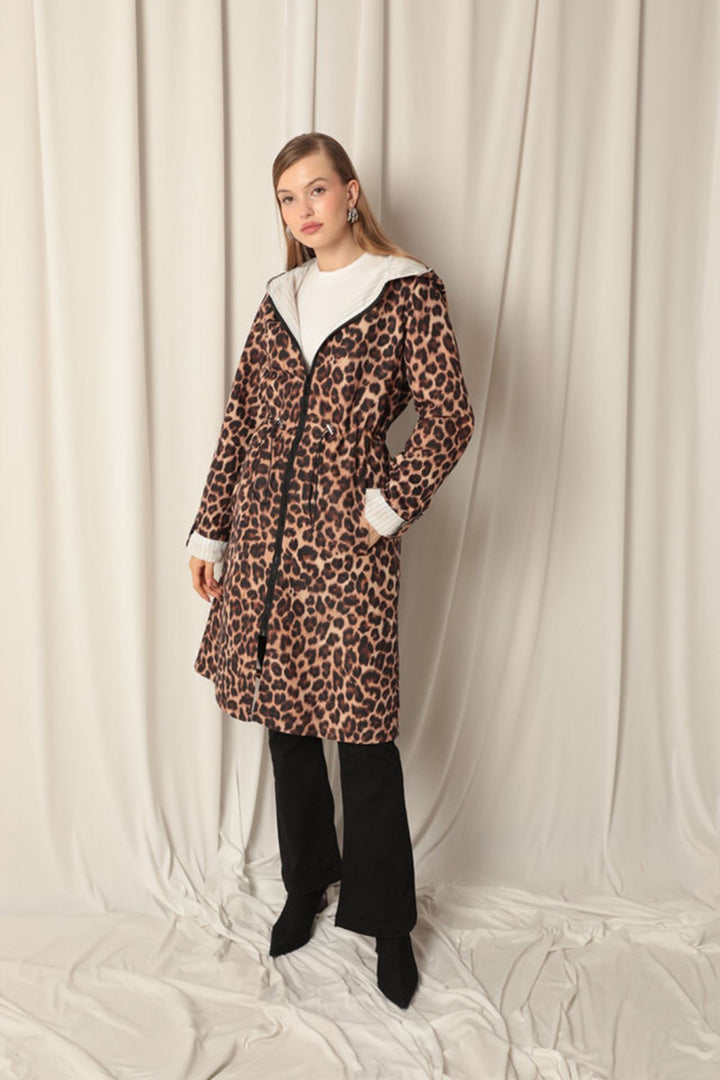 KKT Leopard Fabric Striped Hooded Women's Leopard Raincoat - Casa Grande