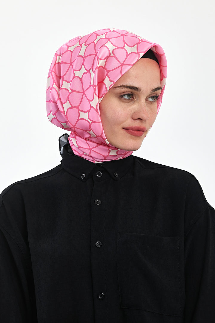 BNG Women Patterned Scarf Pink - Clermont