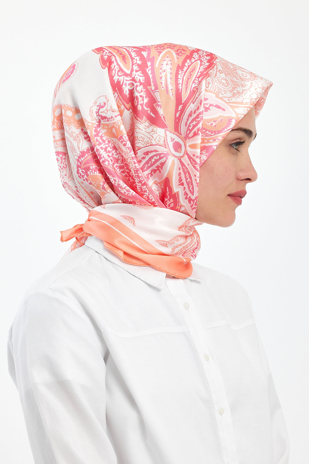 BNG Women Patterned Salmon Scarf - Clermont