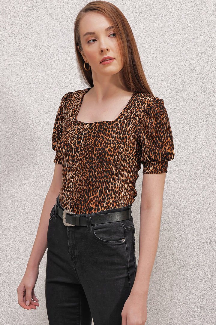 BGD Women Square Neck Knitted Blouse - Dark Brown - Avondale