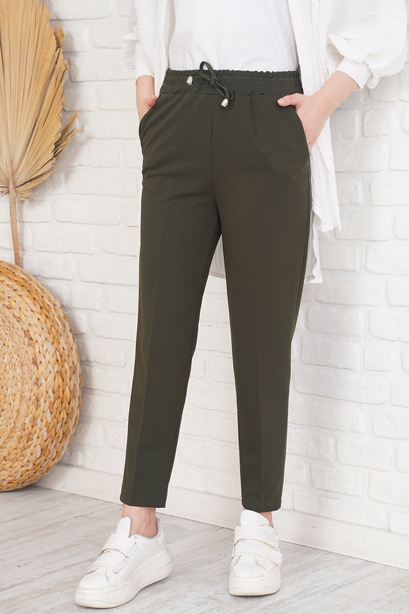 BNG Women Detailed Waist Elasticated Cuffed Pants Khaki - Clermont