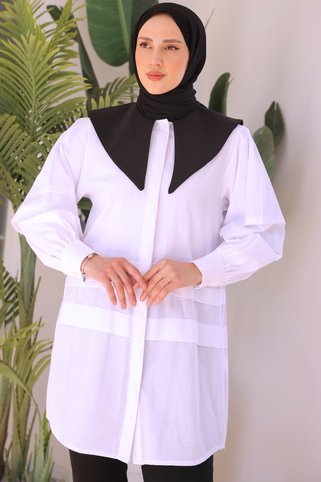 BNG Women Pointed Collar Shirt White - Clermont