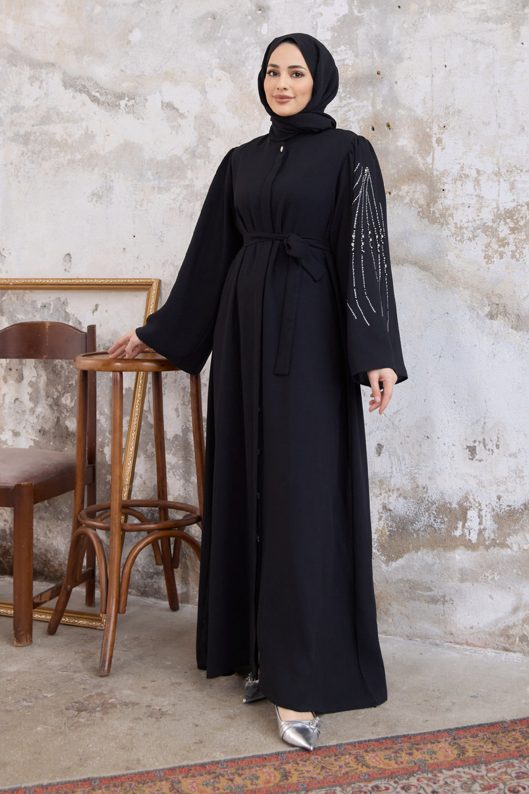 ZRF Women Rona Collar Patterned Abaya - Black - Agrigento