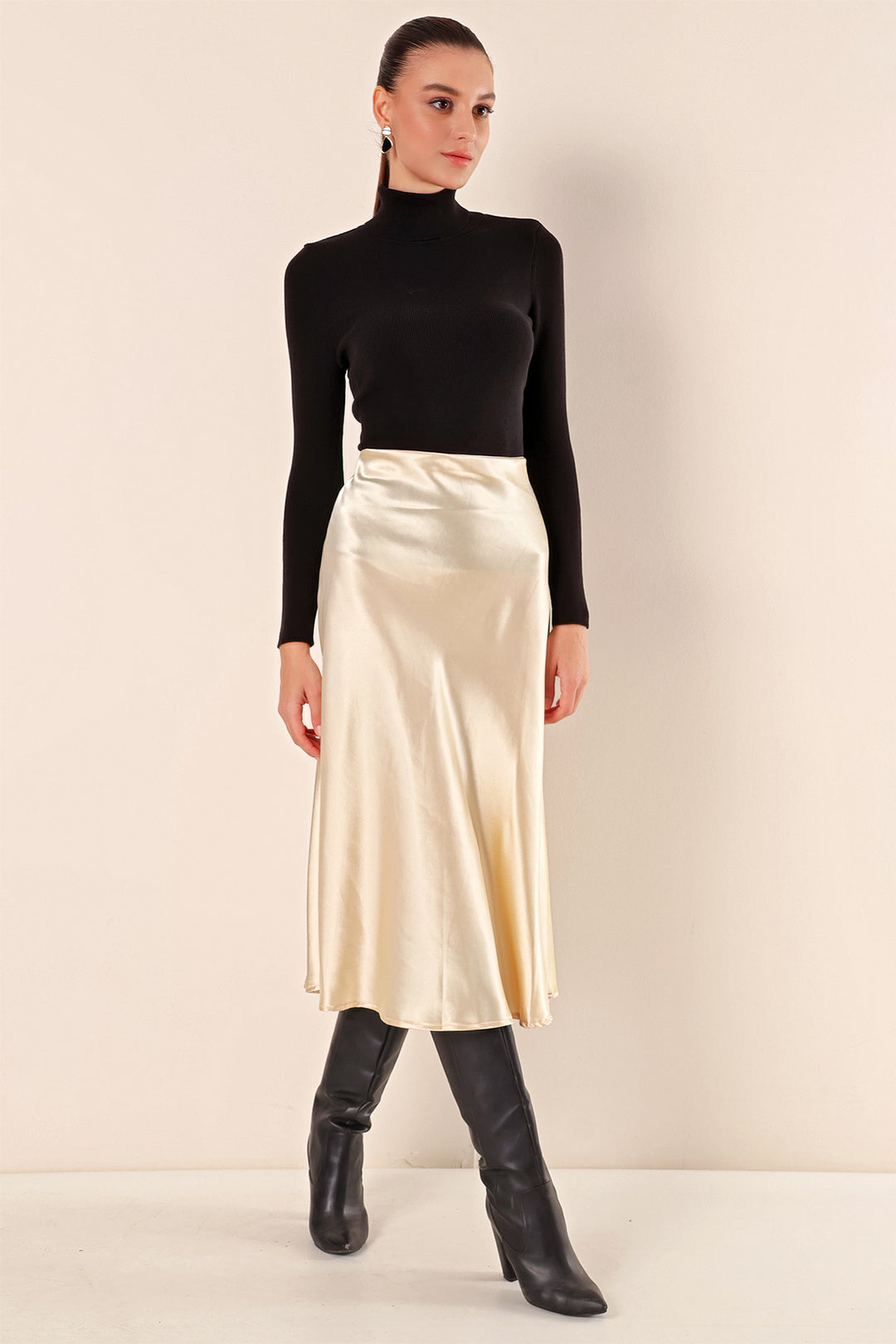 BGD Women Satin Skirt - Cream - Avondale