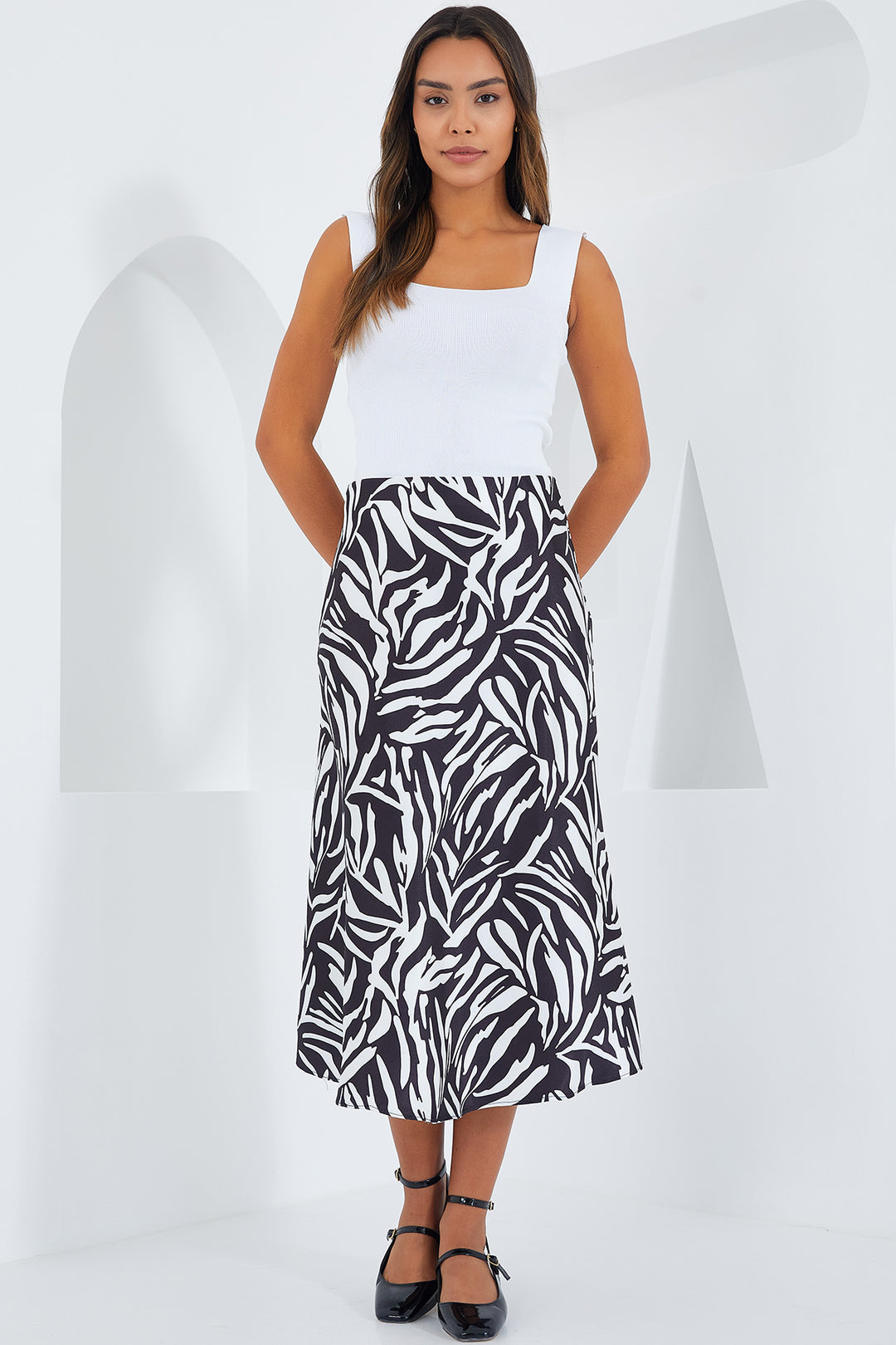 BGD Women Woman Black and White Patterned Satin Skirt 15806 - Avondale