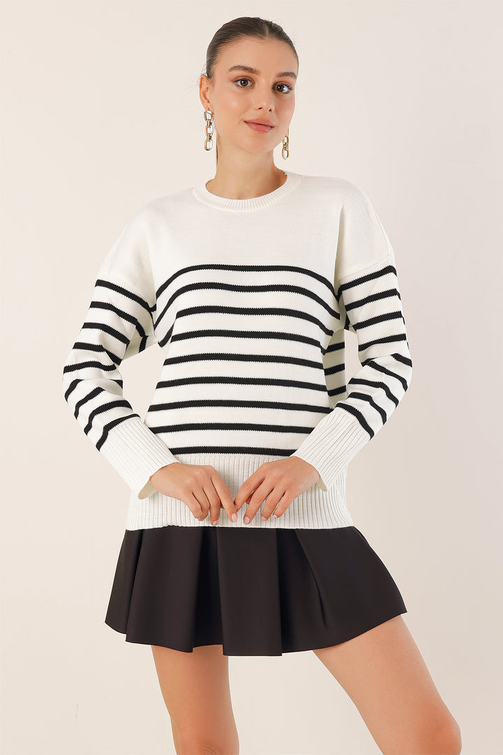 BGD Women Striped Oversized Sweater - White - Avondale