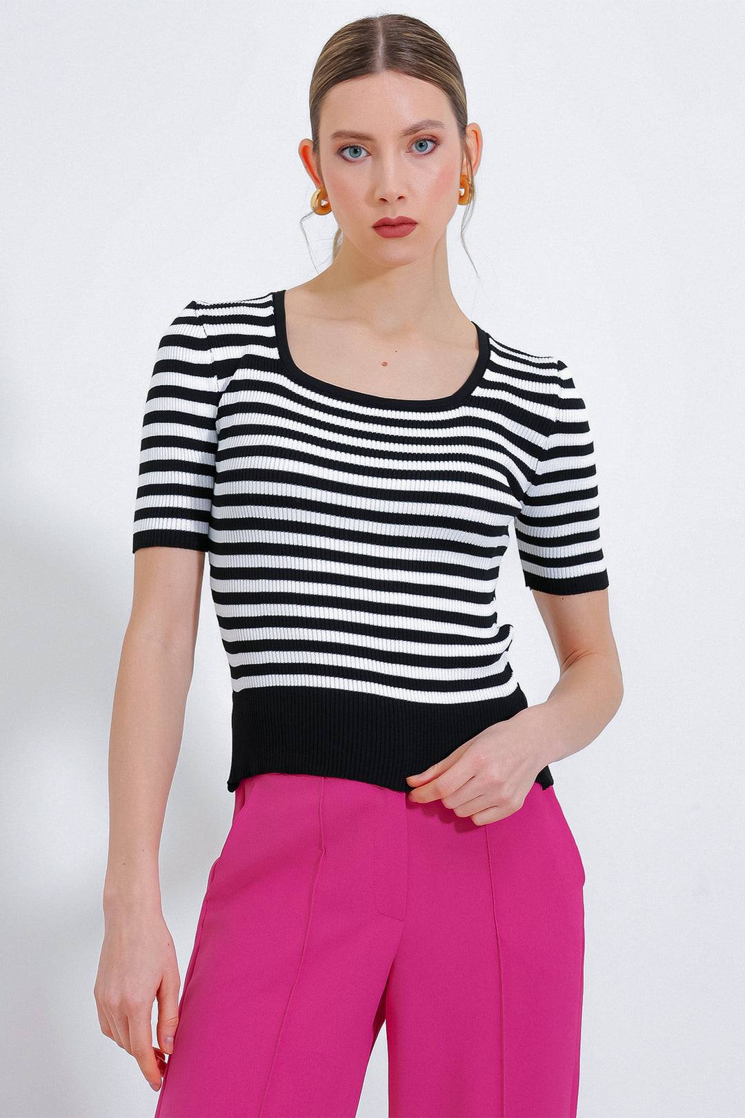 BGD Women Woman Black and White Square Neck Striped Knit Blouse 15866 - Avondale