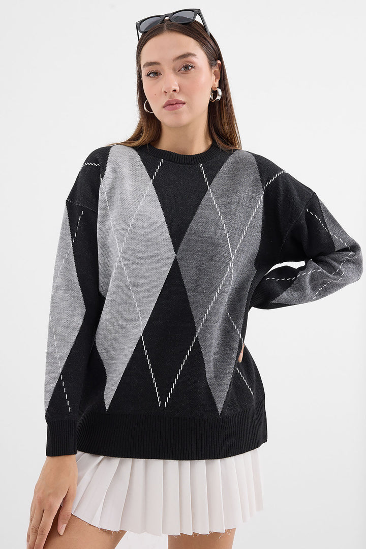 BGD Women Patterned Oversized Knit Sweater - Black - Avondale