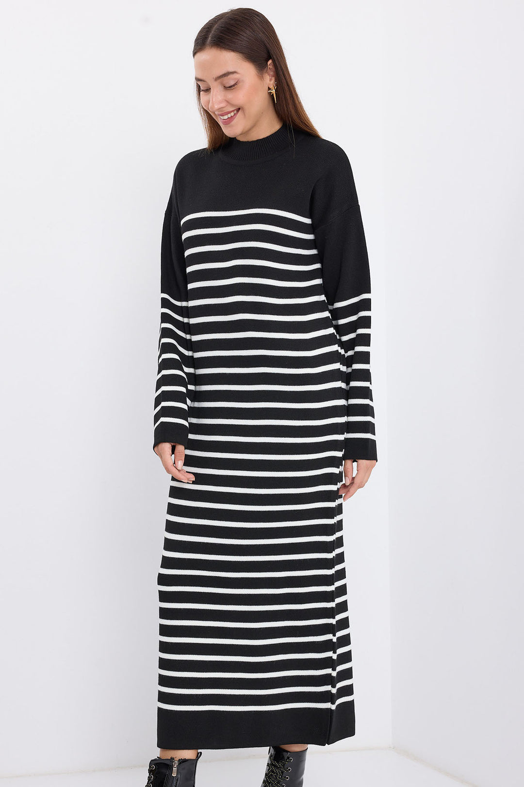 BGD Women Striped Long Knit Dress - Charcoal Black - Avondale