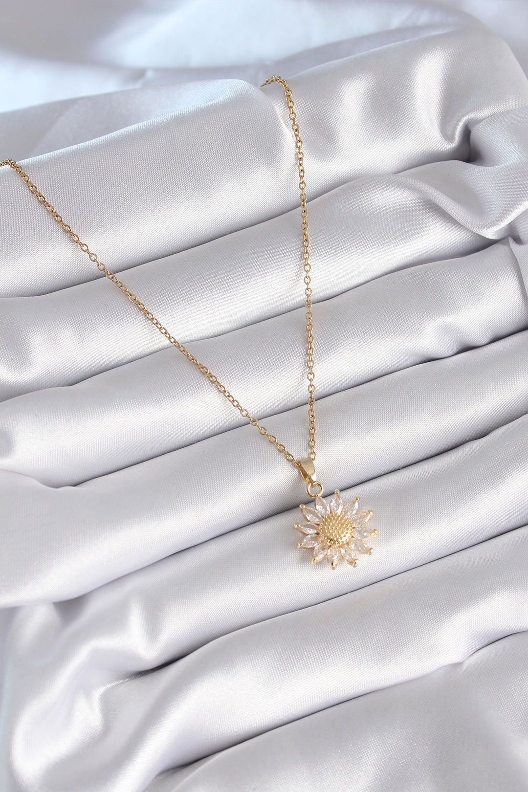 EBJ 316L Stainless Steel Gold Color Daisy Model Women's Necklace with Zircon Stone - Settimo Torinese