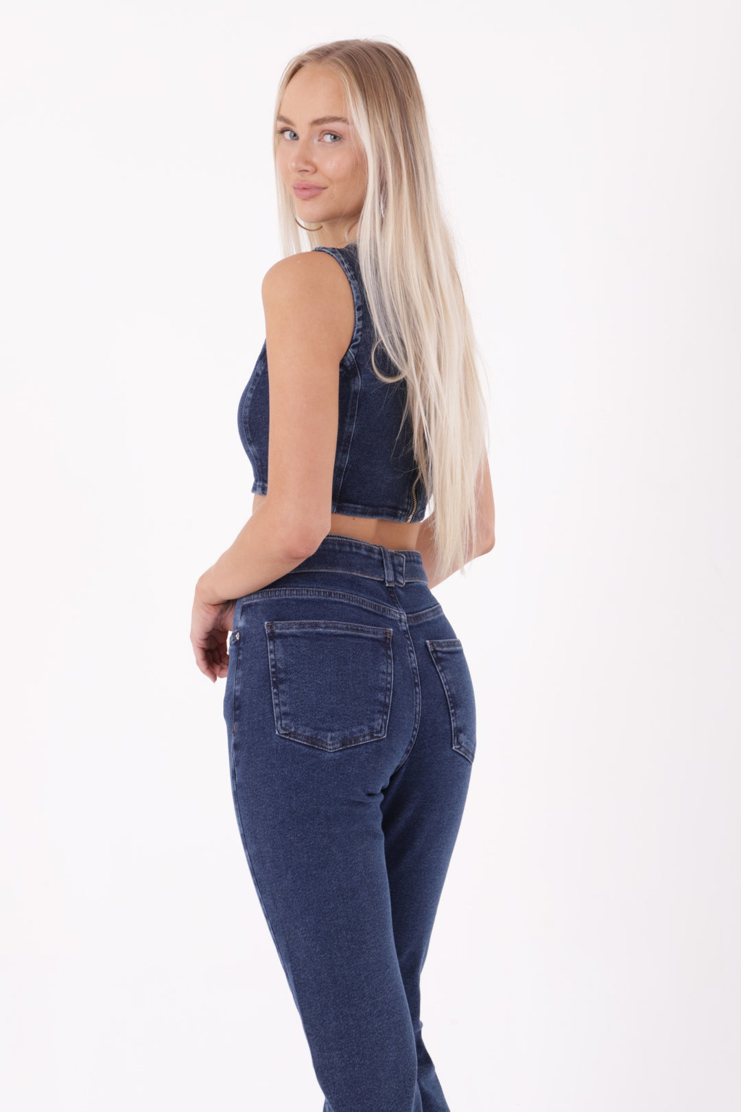 XLJ Mom Fit Jean مع قطرات سفلية وتفاصيل إضافية مختلطة - Výronas