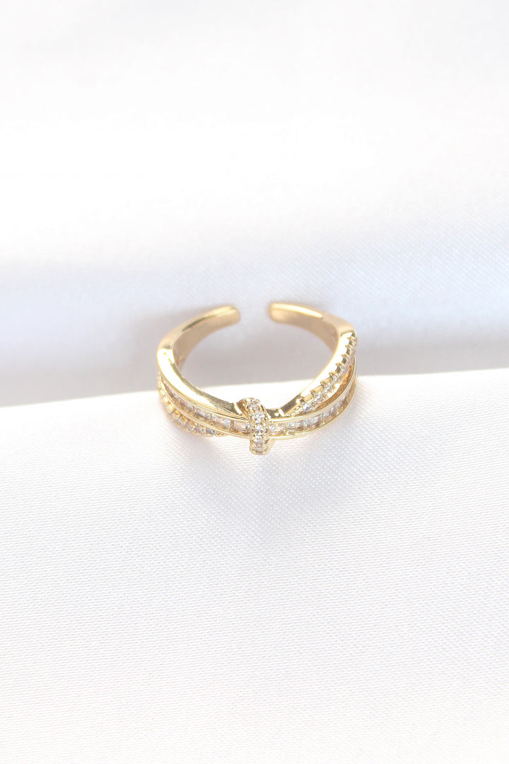 EBJ Twist Model Gold Color Zircon Stone Adjustable Ring - Salaberry-de-Valleyfield