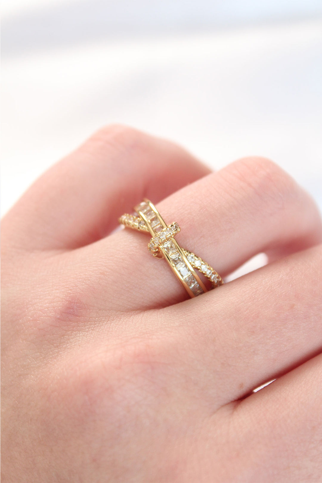 EBJ Twist Model Gold Color Zircon Stone Adjustable Ring - Salaberry-de-Valleyfield