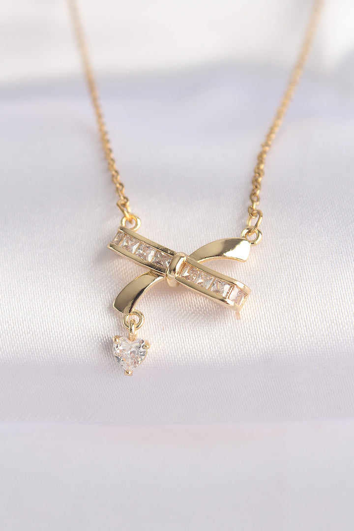 EBJ 316L Stainless Steel Chain Gold Color Zircon Stone Heart Detail Bow Necklace - La Roche-sur-Yon