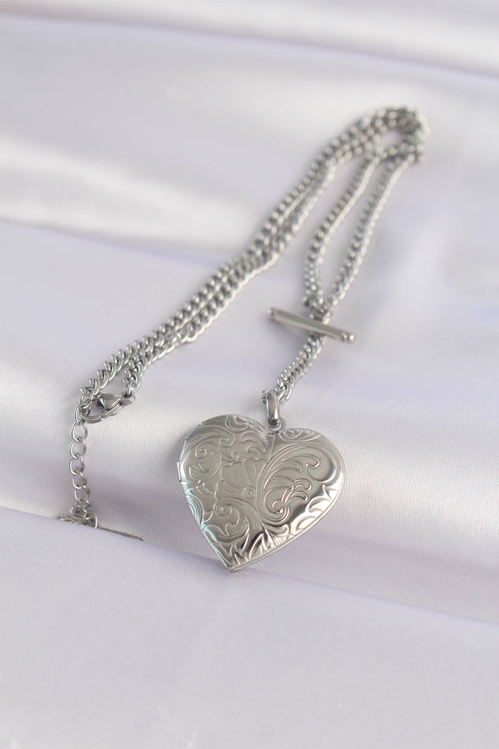 EBJ 316L Stainless Steel Chain Silver Color Heart Necklace with Opened Flower Pattern Inside - Mira