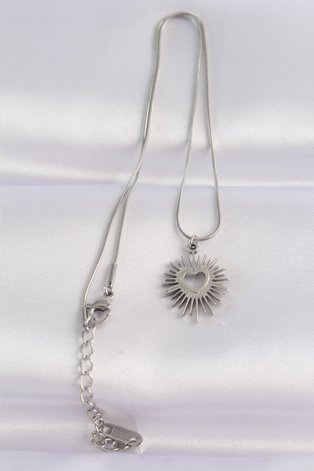 EBJ 316L Stainless Steel Chain Silver Color Heart Sun Design Necklace - Mönchengladbach