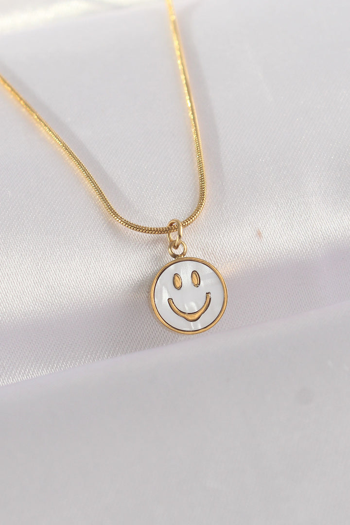 EBJ 316L Stainless Steel Chain Gold Color Marble Pattern Minimal Smile Necklace - Autlán de Navarro