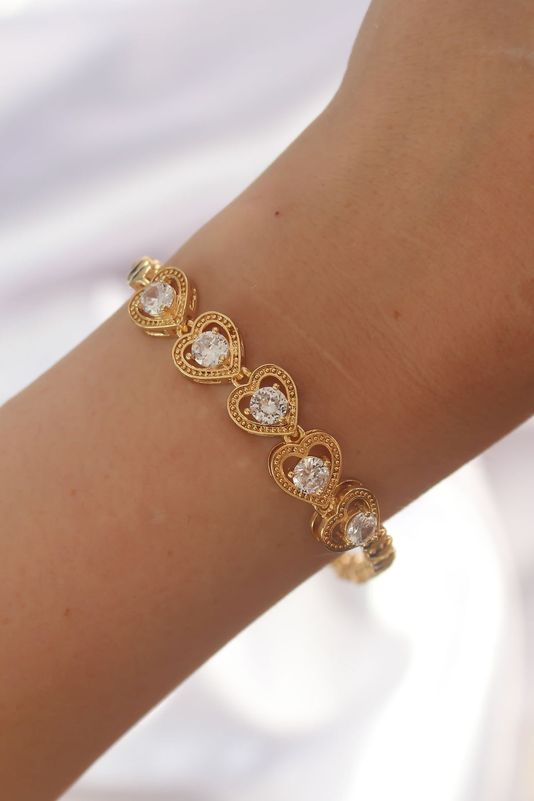 EBJ Gold Color Rice Zircon Stone Heart Shaped Bracelet - Athens