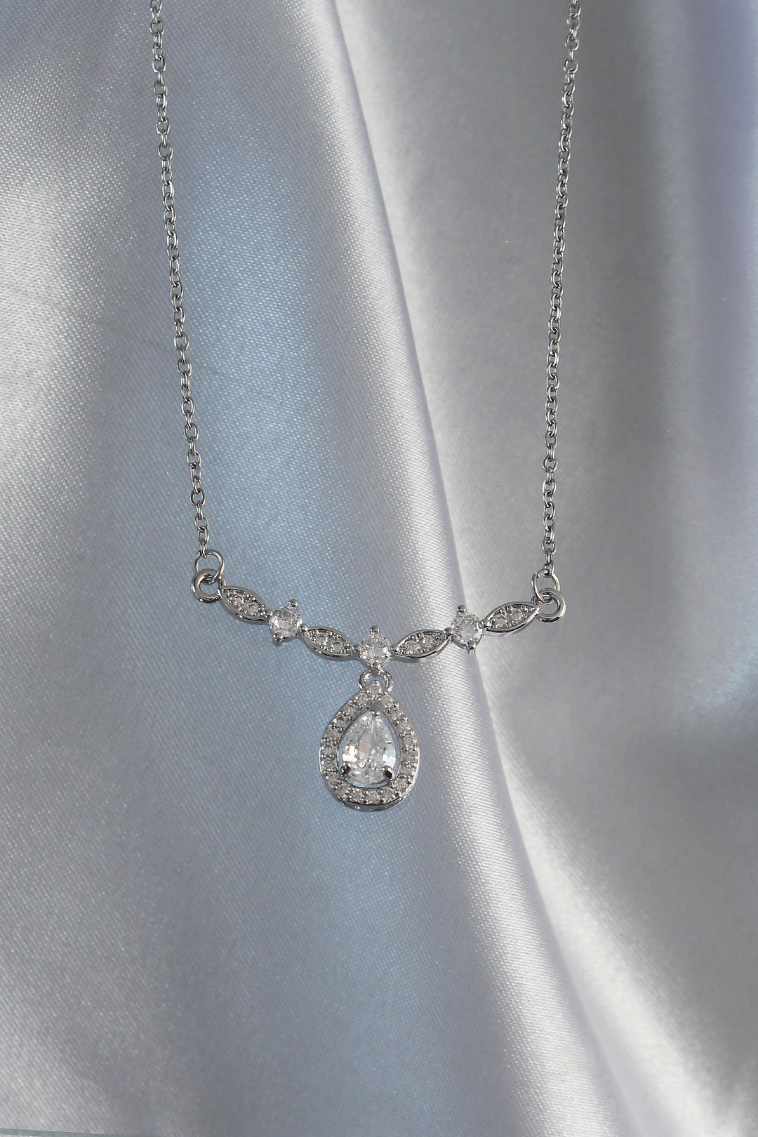 EBJ 316L Stainless Steel Silver Color Zircon Stone Drop Necklace - Charleville-Mézières