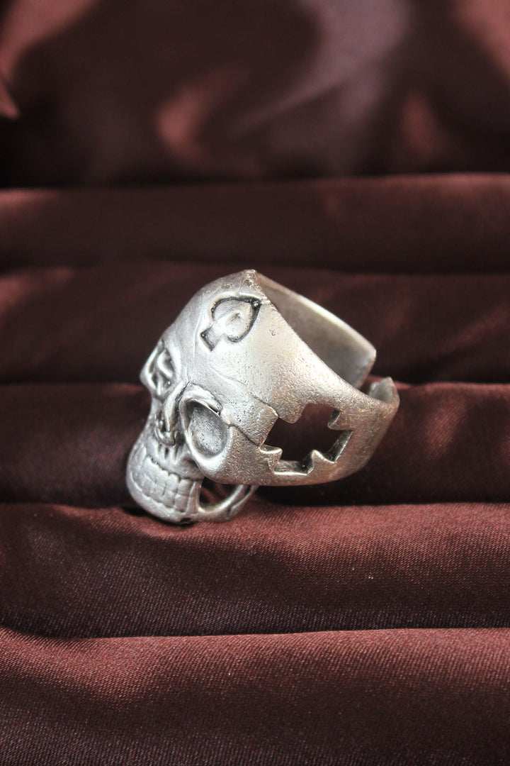 EBJ Adjustable Men's Ring with Silver Color Skull Figure - Zhlobin