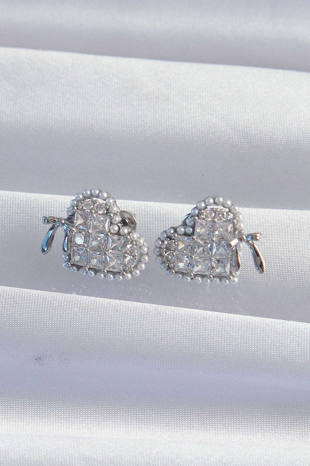 EBJ Rice Silver Color Bow Detail Pearl Zircon Stone Heart Earrings - Trenton