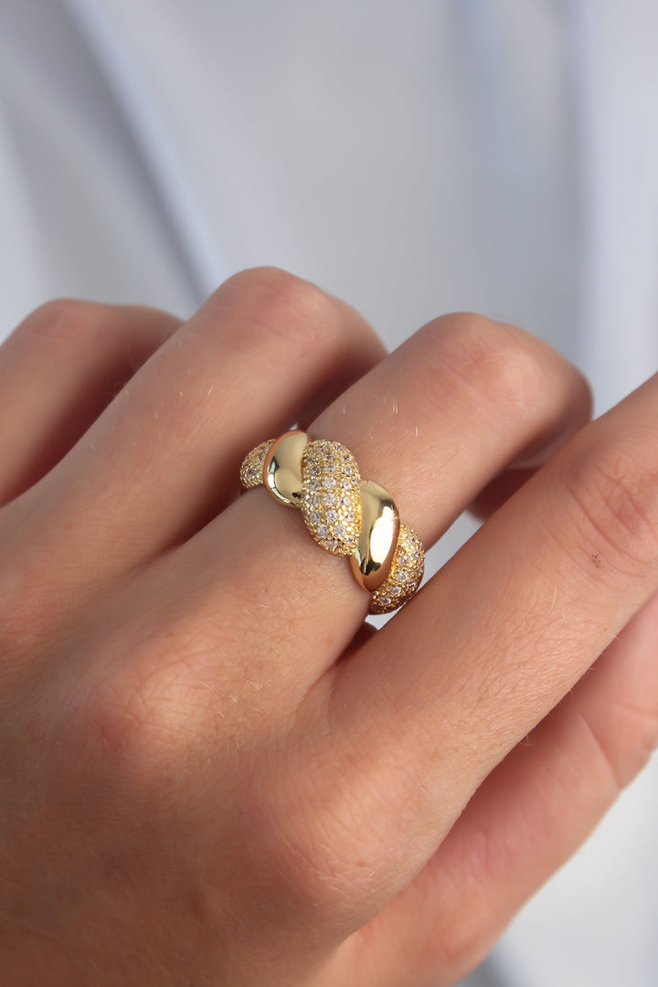 EBJ Adjustable Gold Color Zircon Stone Spiral Ring - Tequisquiapan