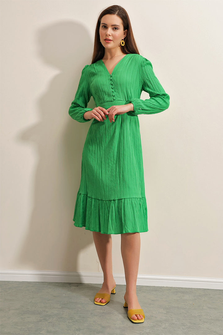 BGD Women Woven Dress with Ruffles - Green - Avondale